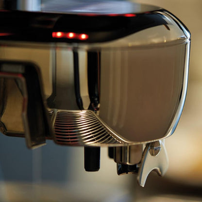Faema X60 Bean to Cup Coffee Machine - Touch Screen, WiFi, Smart Boiler, Automatic Cleaning, Milk Precision System Image 2