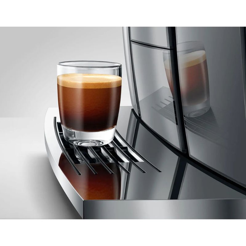 Jura GIGA W10 Bean to Cup Coffee Machine - Automatic, Commercial, 2.6L Water Tank, 2 x 650g Bean Container Image 5