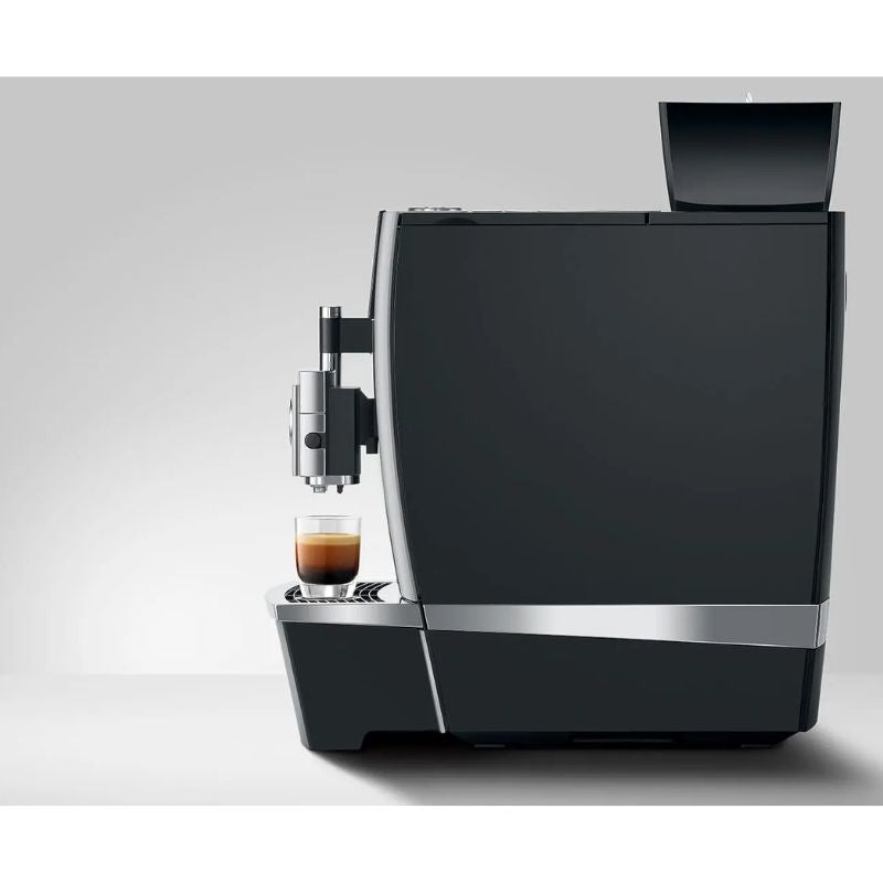 Jura GIGA X3 Bean to Cup Coffee Machine - Automatic, Commercial, 5L Water Tank, 1kg Bean Container Image 7